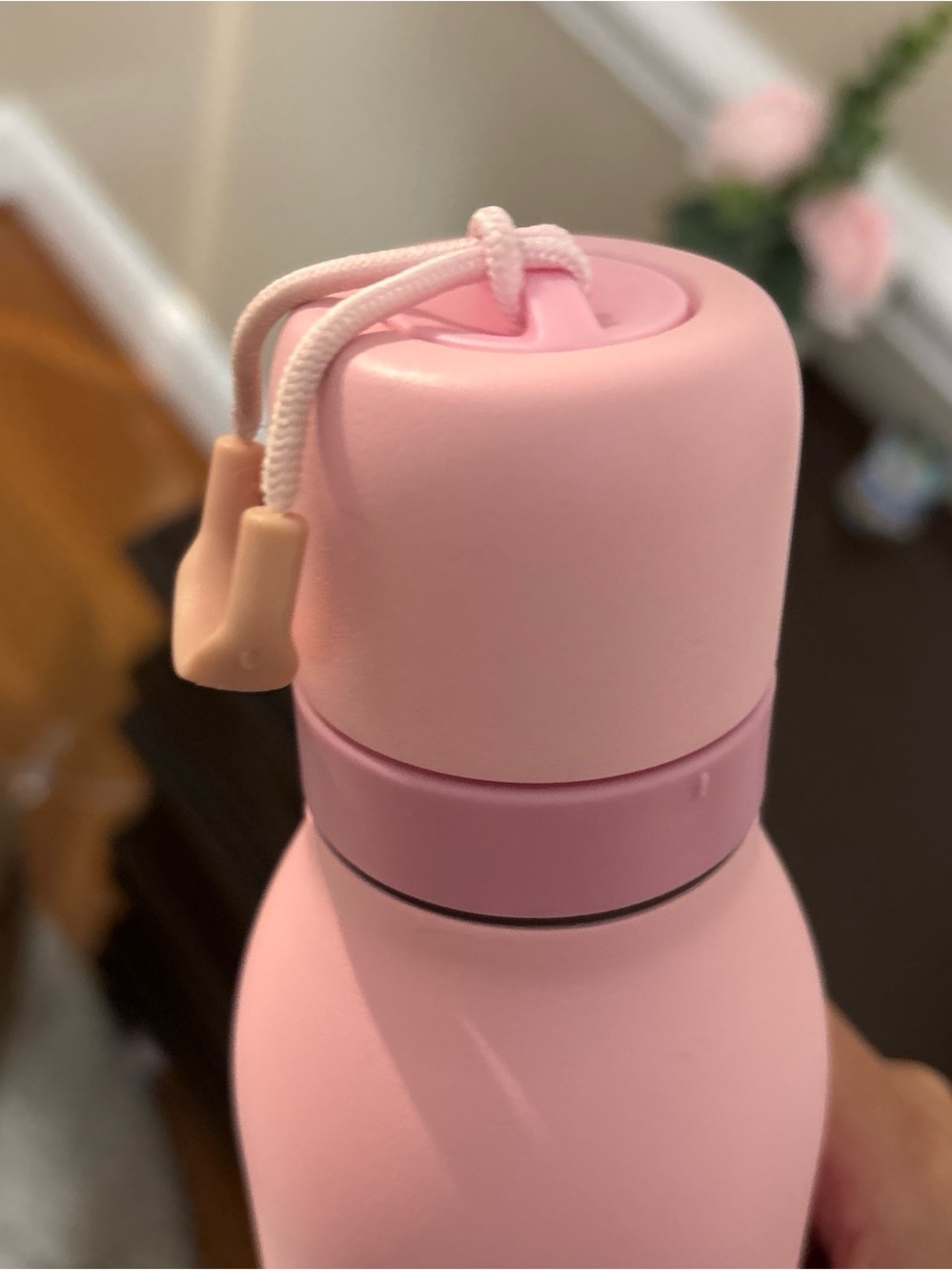 Owala FreeSip Twist 24 oz Water Bottle in rose quartz
